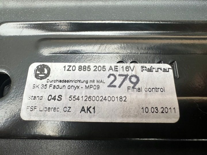 SKODA OCTAVIA II РЕСТАЙЛИНГ ПОДЛОКОТНИК ДИВАНА ЗАДНИЙ 1Z0885205AE, фото 9