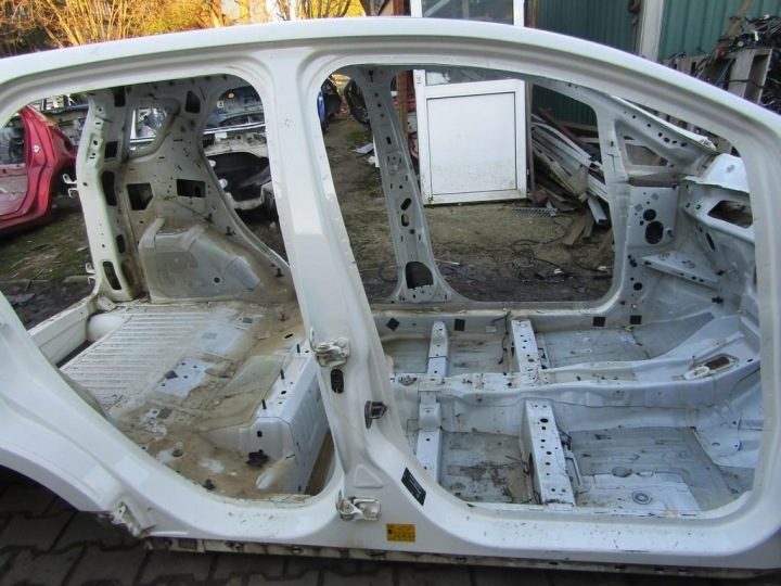 ПОРОГ СТОЙКА ПРАВАЯ БОКОВИНА FORD ECOSPORT, фото 1