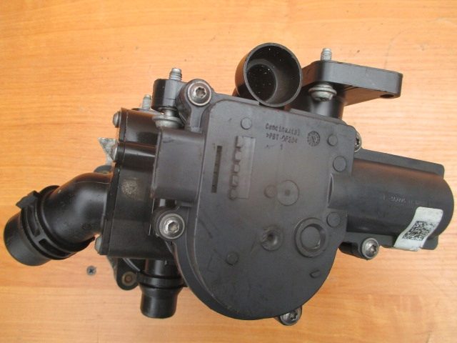 VW Audi 1.8 2.0 TFSI патрубок охлаждения корпус Terostatu помпа 06L121111H, фото 9