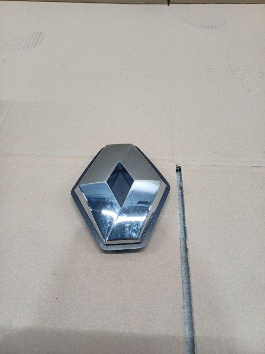 ЛОГОТИП ЭМБЛЕМА ЗНАЧОК ПЕРЕДНИЙ RENAULT SCENIC III 628900003R, фото 1