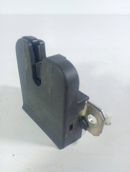 VW Polo 01-09 замок крышки багажника задний OE 6Q6827505, фото 3
