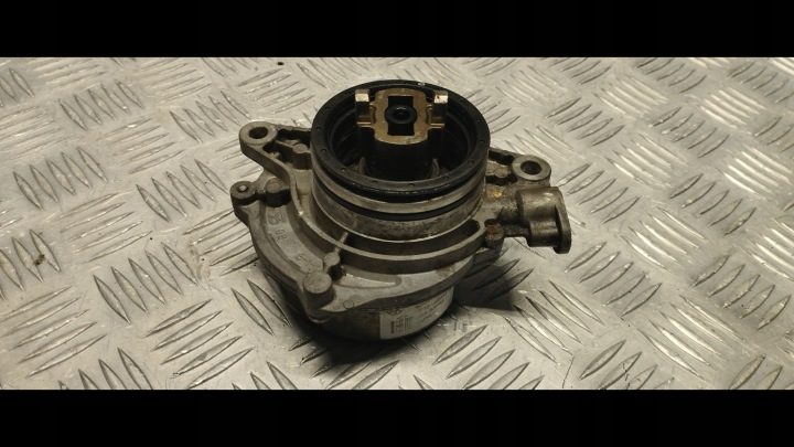 BMW E60 E70 E71 E83 E87 E90 E92 насос вакуумный 7791232, фото 3
