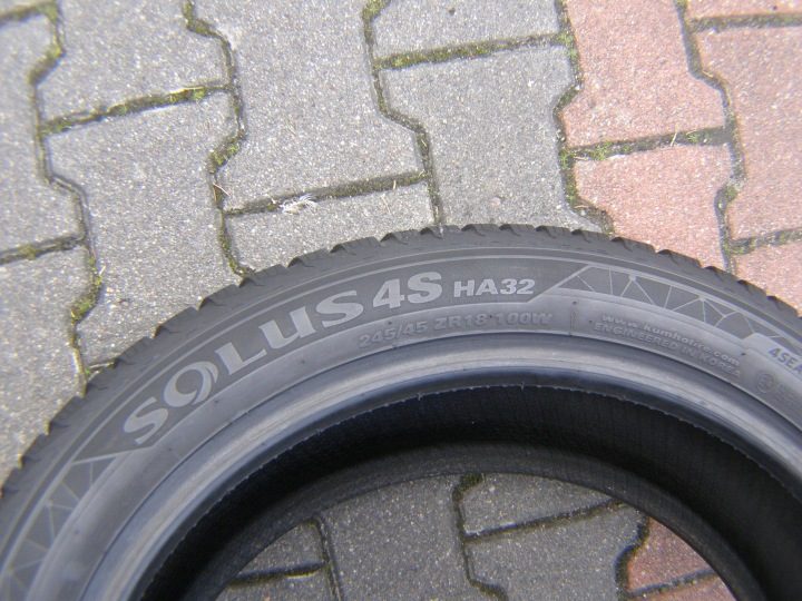 Шина всесезонная Kumho Solus 4S HA32 245/45R18 100 Y сцепление на снегу, фото 4