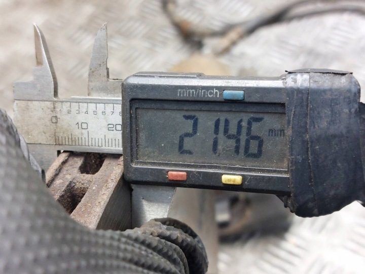ДИСКИ ТОРМОЗНЫЕ ПЕРЕДНИЕ + КОЛОДКИ + СУППОРТЫ VOLKSWAGEN GOLF V 1.9 TDI, фото 3