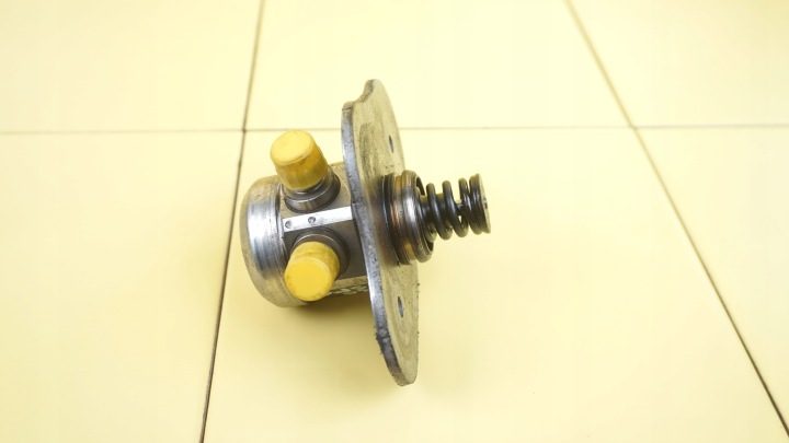 BMW E90 E87 E60 2.0 бензин 11 г. 170 л.с. N43B20A N43B20AA топливный насос 7562473, фото 5