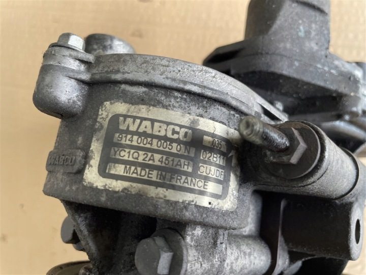 Помпа вакуума вакуумная 2.4 TDCI Ford Transit MK7 RWD 06-11 год, фото 5
