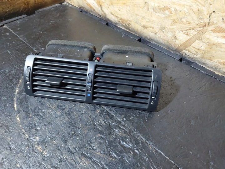 Дефлектор обдува средний BMW 5 E39 8361895 8363199 8370741, фото 8