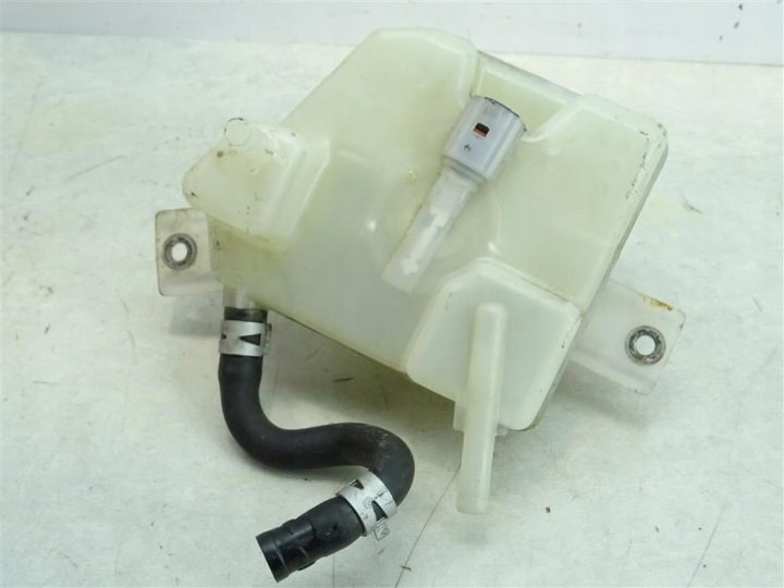 Бачок тормозной жидкости Toyota Prius C AQUA 2011-2020, фото 3