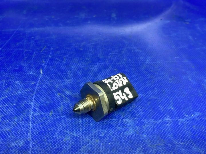 Датчик давления топлива Audi A4 B7 VW Skoda Seat 2.0 TFSI 06h906051, фото 1