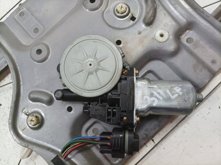 Mitsubishi OE MR989947, фото 2