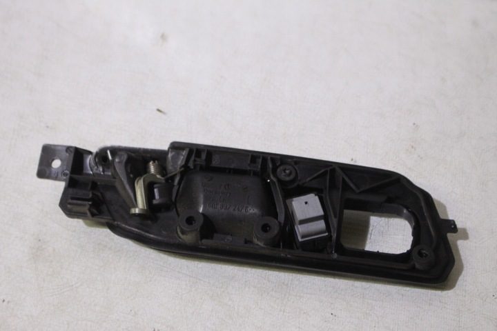 VW VOLKSWAGEN POLO 4 9N 9N2 РУЧКА ДВЕРИ ВНУТРЕННЯЯ ЛЕВАЯ ПЕРЕДНЯЯ 01-05 3D, фото 2