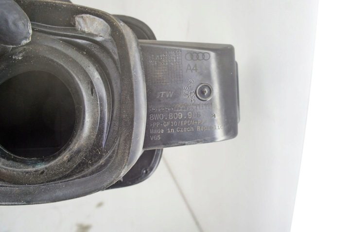 VD283 Audi A4 B9 Корпус Лючка Горловины бензобака 8W0809906 Универсал Avant, фото 4