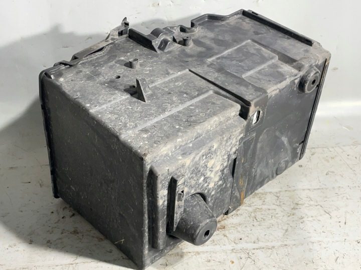 Крышка аккумулятора AM51-10723-AD Ford C-MAX MK2 Focus MK3, фото 2