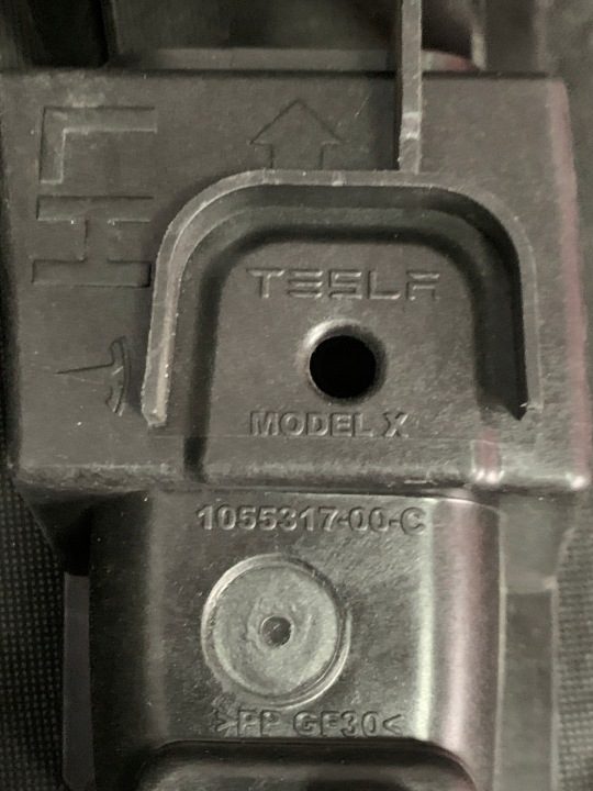 Направляющая КРЕПЛЕНИЕ ПОРОГА TESLA X 1055317-00-C, фото 5