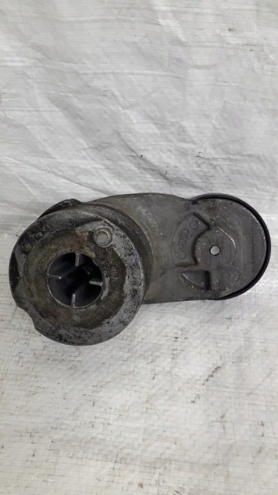НАТЯЖИТЕЛЬ РЕМНЯ 2.4 BDV AUDI A6 078903133AB, фото 2
