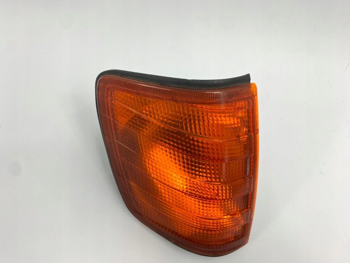 ПОВОРОТНИК ПРАВЫЙ ПЕРЕДНИЙ MERCEDES W124 HELLA ОРАНЖЕВЫЙ, фото 3