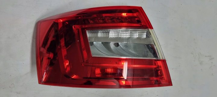 ФОНАРЬ ЗАДНИЙ ЛЕВЫЙ SKODA OCTAVIA OE 5E5945111, фото 2