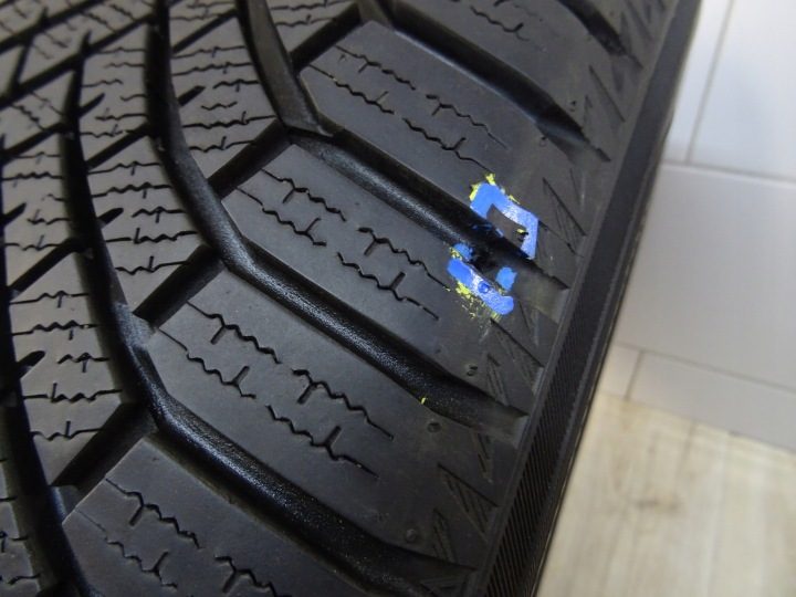 Шина зимняя Yokohama BluEarth-Winter V906 205/55R16 91 т сцепление на снегу (3PMSF), фото 4