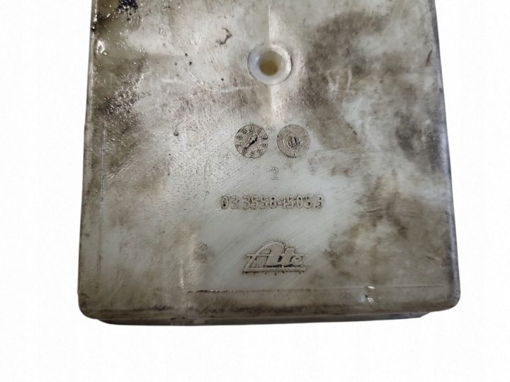 Бачок тормозной жидкости CITROEN C4 PICASSO II 968090778000 1.6L дизель 85 кВт, фото 2