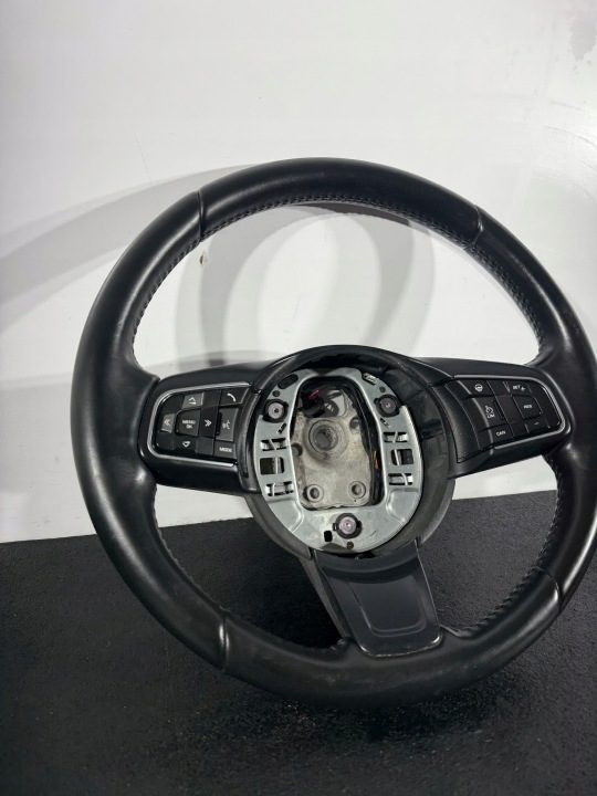 Руль мультифункциональный Jaguar XE X760 XF X260 F-Pace с подогревом, фото 2