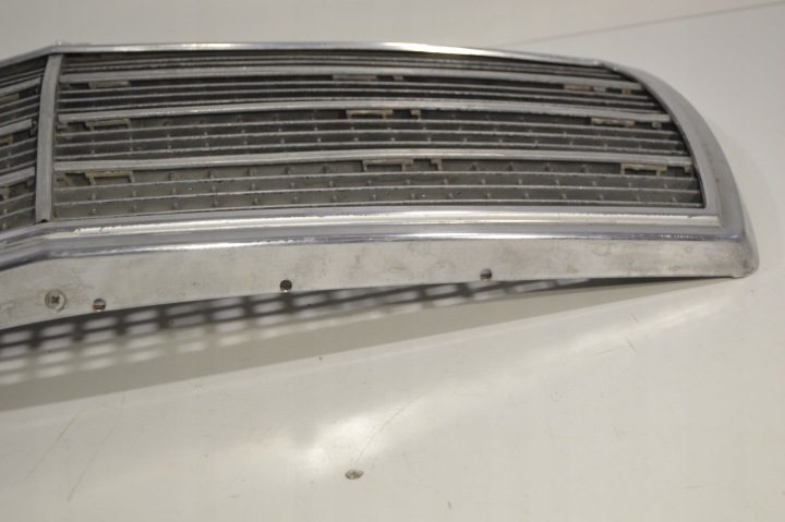 РЕШЕТКА РАДИАТОРА MERCEDES W126 РЕСТАЙЛИНГ 1268880023, фото 7