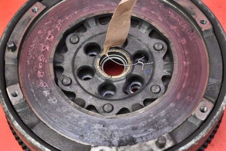 ДВУХМАССОВЫЙ МАХОВИК 7560876HU BMW E87 2.0i 143 Л.С. 07-12, фото 2