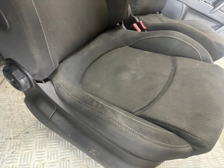 Сиденье диван обшивки Alfa Romeo Mito 3D, фото 5
