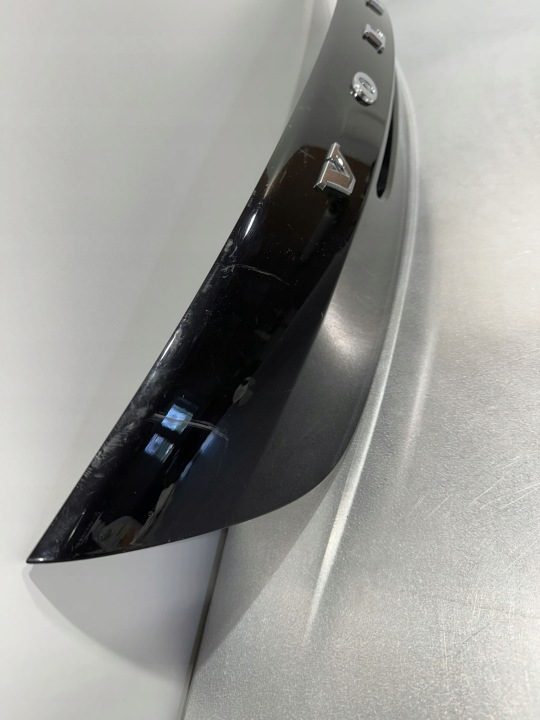 2015 Volvo V40 Cross Country Молдинг подсветки номера 01042057014, фото 4