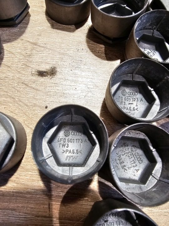 Audi 4F0601173A Z37 ЗАГЛУШКА БОЛТА КОЛЕСА СЕКРЕТКИ ЦВЕТ СЕРЫЙ, фото 4