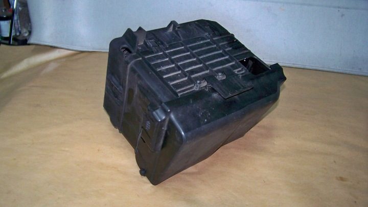 Seat Ibiza III 3 6L 04 г. 1.2 основание корпус блок аккумулятора, фото 1