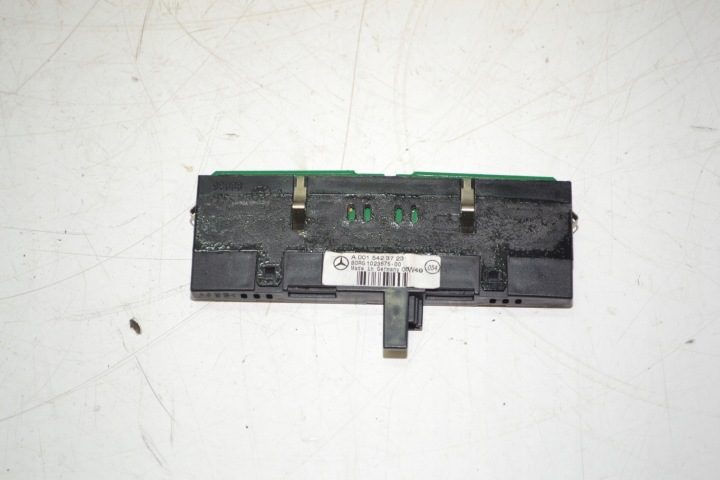 ДИСПЛЕЙ ЧАСЫ MERCEDES-BENZ E W211 A0015423723 / 102367500 NR188, фото 1