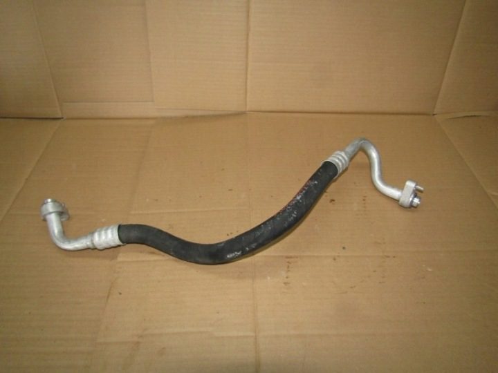 Mercedes W206 206 C класс шланг трубка кондиционера 2068304900, фото 2