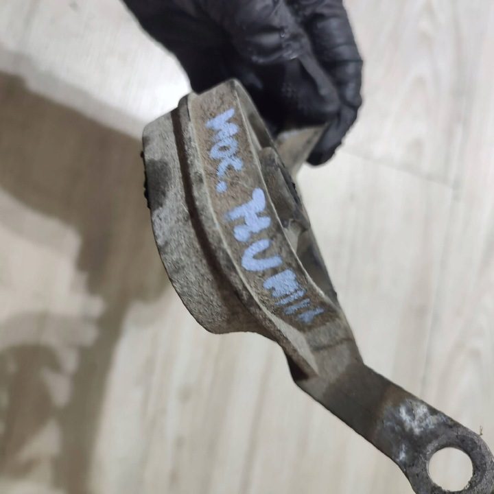 Подвес глушителя кронштейн Peugeot Rifter, фото 4