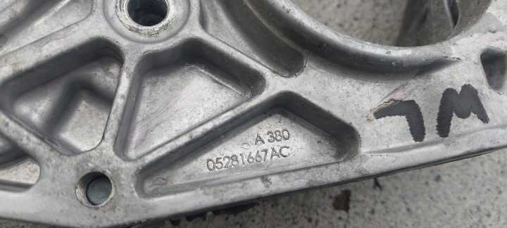 Jeep Grand Cherokke WL 22 23 натяжитель ремня 2.0 4XE 05281667AC № 43, фото 5