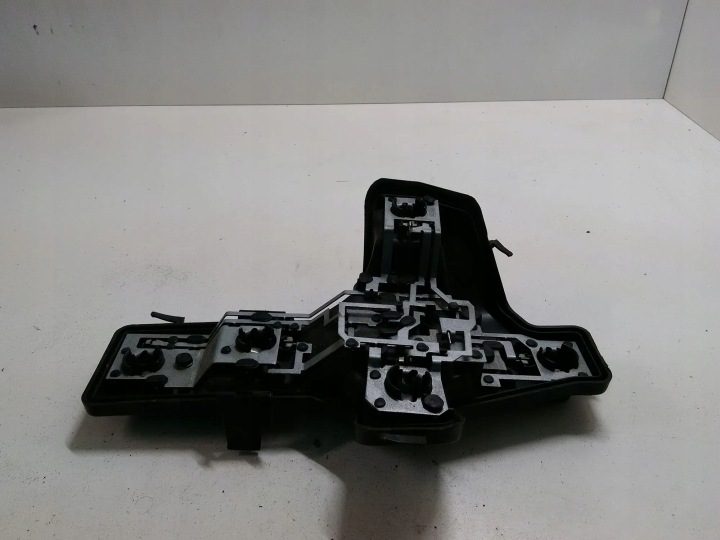 Контакты заднего фонаря VW TOURAN (1T1, 1T2) 1T0945258A 1.9L дизель 66 кВт 2005, фото 1