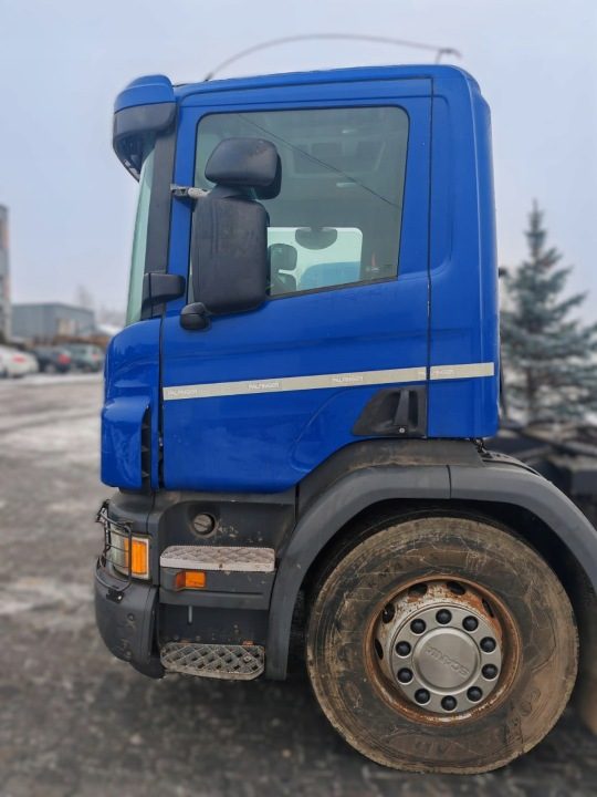 В СБОРЕ ДНЕВНАЯ КАБИНА + ДЕФЛЕКТОРЫ + КАПОТ SCANIA P410, фото 3
