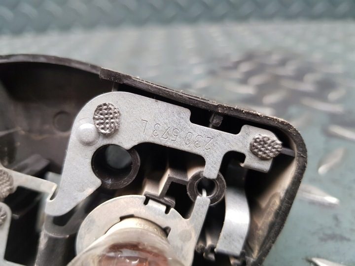 Вкладыш ламп фонаря левый задний крышки bagażn 8374807 BMW E46 седан дорестайлинг, фото 4