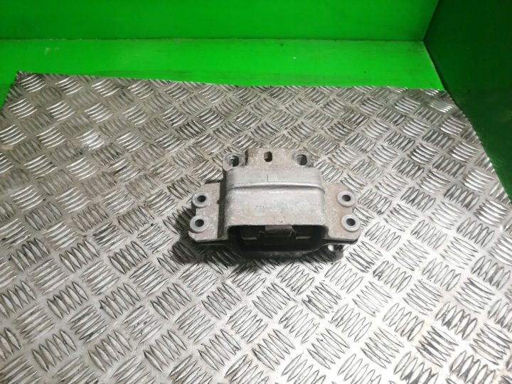 AUDI VW SKODA 1.8 1.9 ПОДУШКА ДВИГАТЕЛЯ 1K0199262M, фото 1