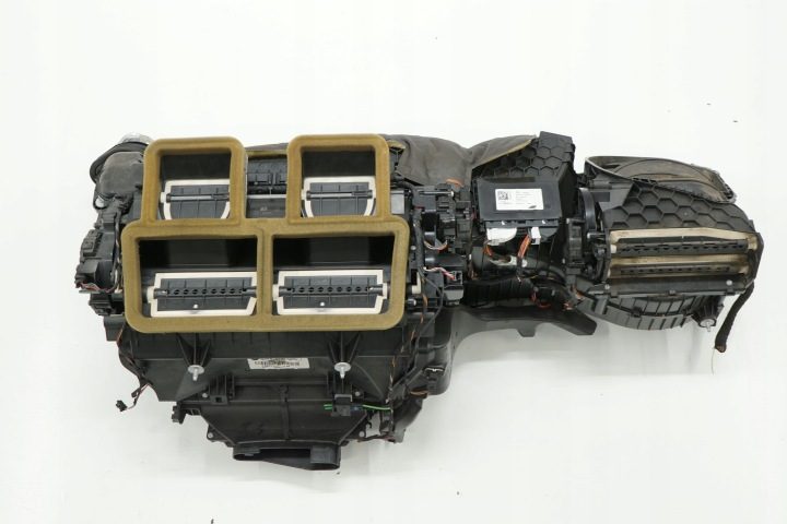 BMW 3 F30 F31 рестайлинг 16 г. отопитель вентилятор европа 9325142, фото 2