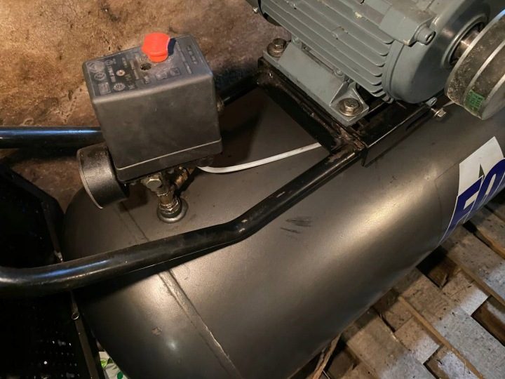Компрессор tłokowy масляный Walter GK 420-2,2/50A P 50 l 10 бар, фото 8