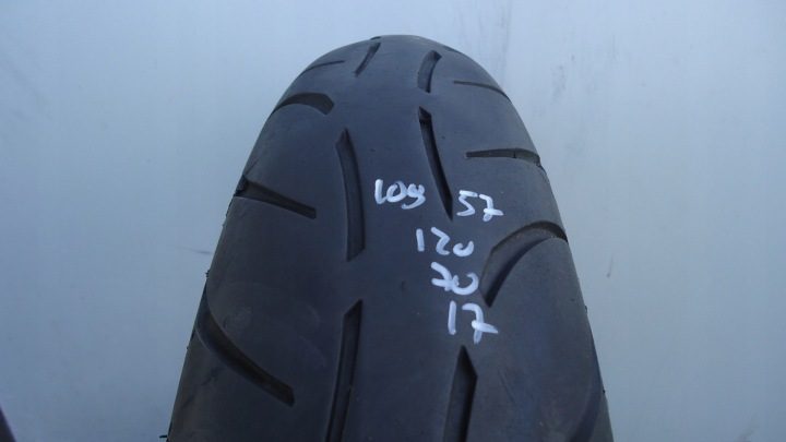 Metzeler SPORTEC M7 RR F 120/70ZR17 58 Вт, фото 1