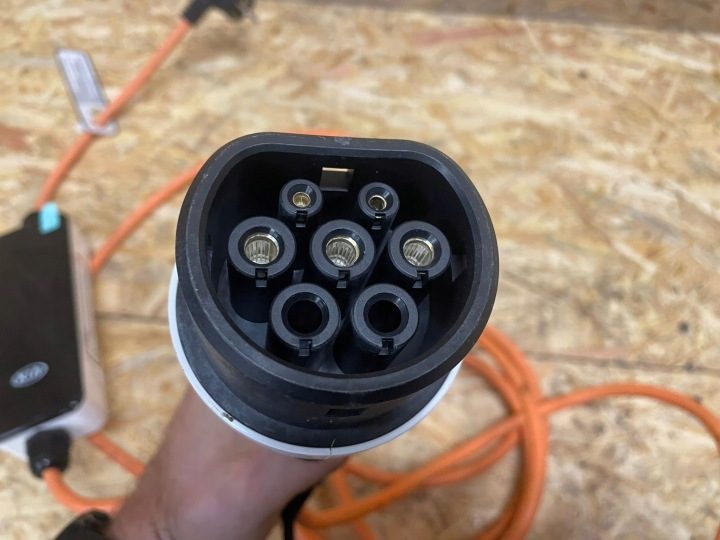 HYUNDAI Новое Зарядное устройство Сетевое 12A ФУТЛЯР, фото 3