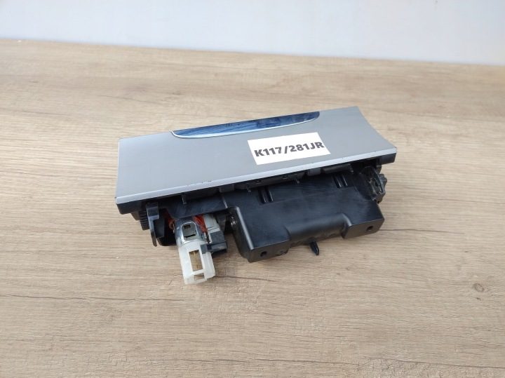 ОРИГИНАЛЬНАЯ ПЕПЕЛЬНИЦА ПРИКУРИВАТЕЛЬ VW PASSAT B6 3C 3C0863284 K117/281JR, фото 4