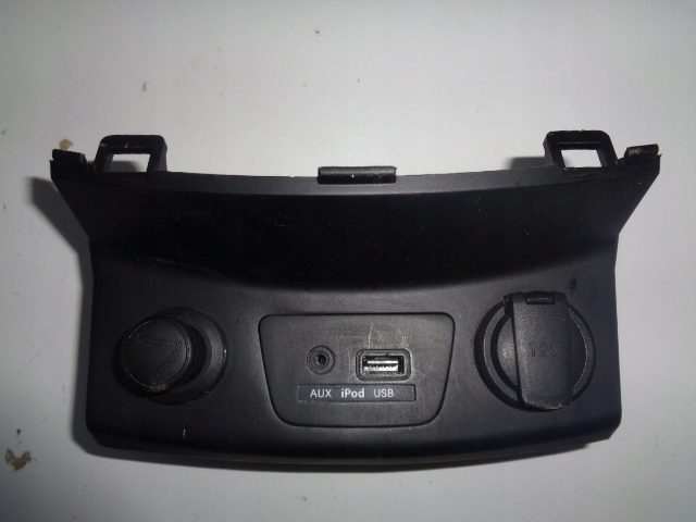 Hyundai I30 II 12- разъем USB прикуриватель, фото 1