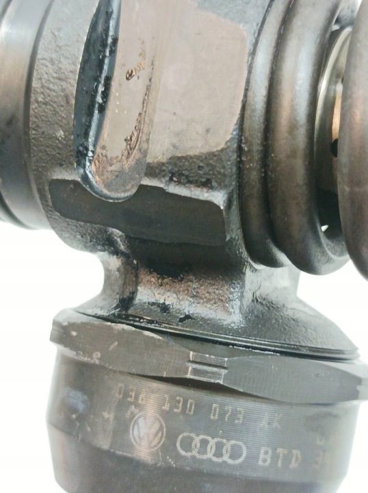 НАСОС-ФОРСУНКА 038130073AK 1.9 TDI VW Volkswagen Passat V (1996-2005) B5, фото 3