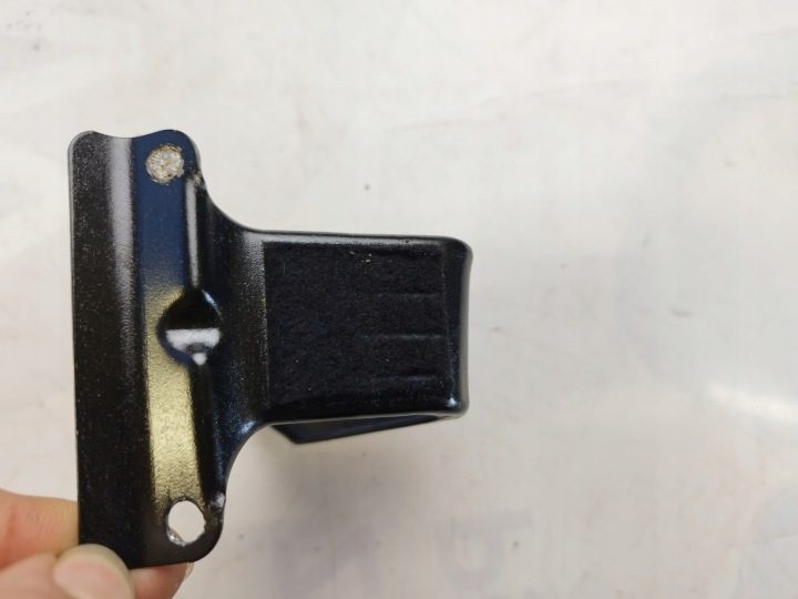 AUDI Q7 4L 07 г. КРЕПЛЕНИЕ ОБШИВКИ БАГАЖНИКА ЛЕВОЕ 4L0817663A, фото 4