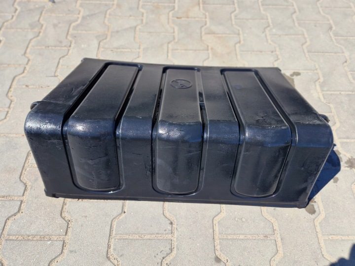 Крышка аккумулятора Volvo рестайлинг FE Renault Gama D Midlum DXI, фото 1