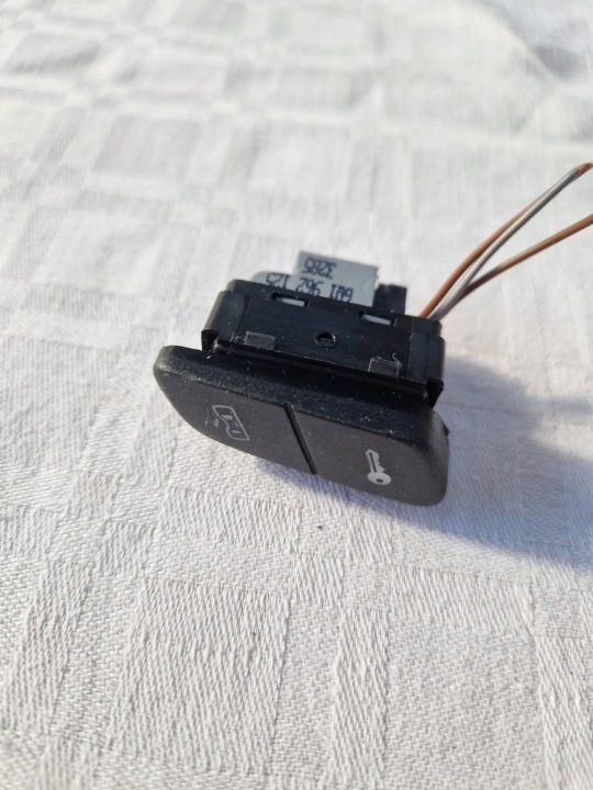 ПЕРЕКЛЮЧАТЕЛЬ ЦЕНТРАЛЬНОГО VW POLO 9N 02-08 6Q1962125, фото 1
