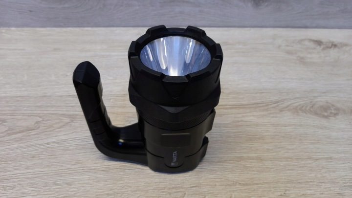 Фонарик VARTA Indestructible BL20 Pro 18751 6W LED 400lm 6x AA IP54 Для 400m, фото 6