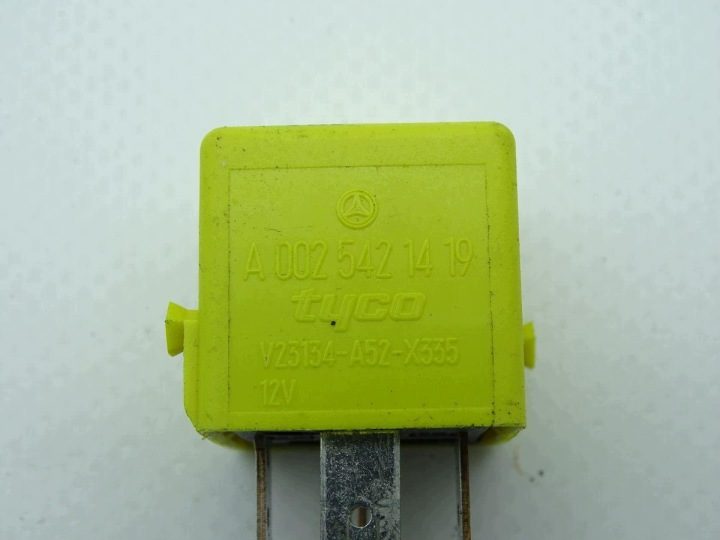 MERCEDES A-КЛАСС W169 04-12 РЕЛЕ TYCO 12V A0025421419 X23134-A52-X335, фото 2
